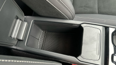 Volvo XC40 2.0 B4P Plus Dark 5dr Auto Petrol Estate